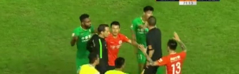  慕尼黑德比战火药味十足险冲突  