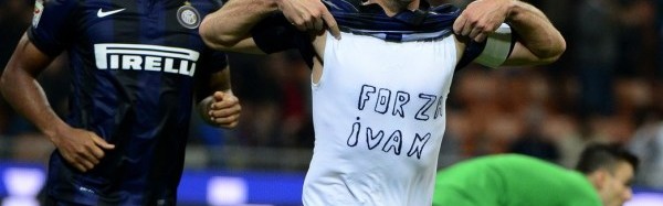  利物浦旧将传射建功，莱斯特城爆冷终结红军不败  