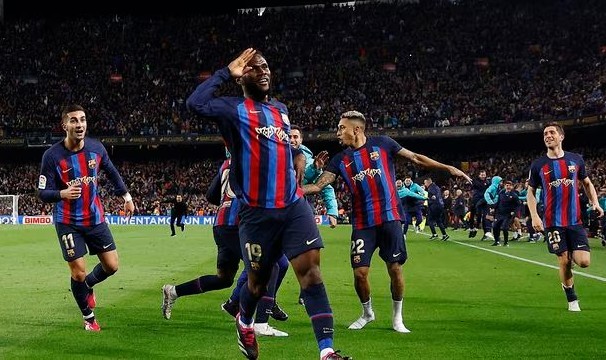  朗斯铁卫乌龙球葬送关键战役  