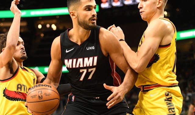  特雷杨准三双老鹰逆转战胜魔术获四连胜