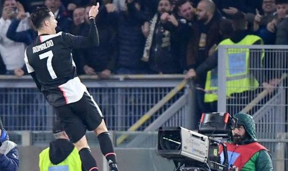  拉齐奥争议红牌引发赛后主帅激烈抗议  